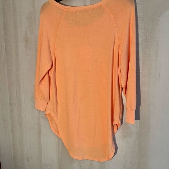 NWT Wildfox Dreams‎ Haley Raglan apricot wash, size XS - Picture 12 of 13